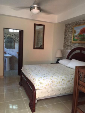  Casa de vacaciones y habitaciones amuebladas  Санто-Доминго